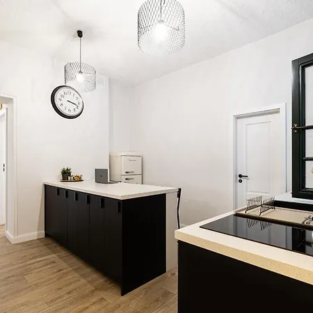 Lägenhet 2homerent