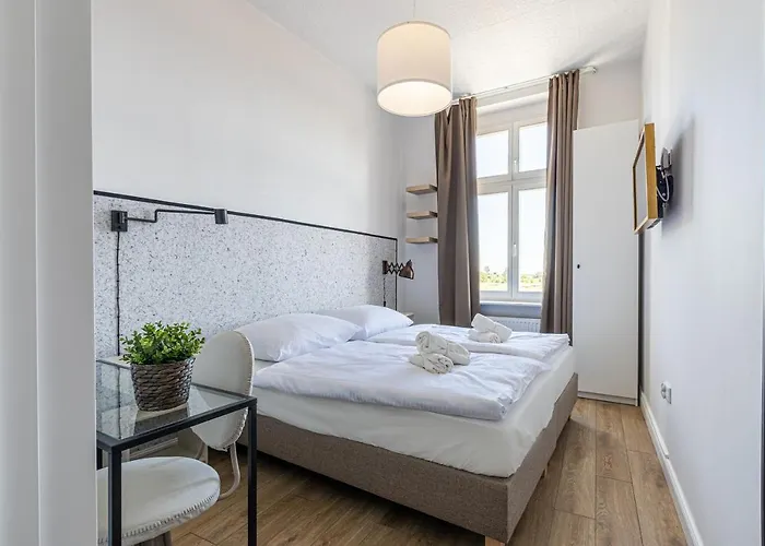2homerent Apartment