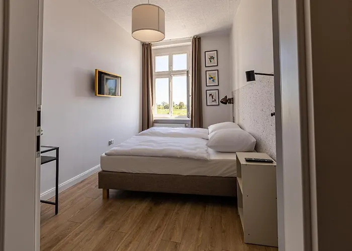 2homerent * Danzig